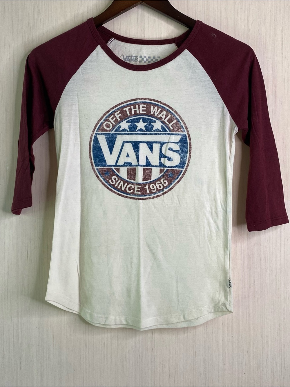 Vans Women’s “Off The Wall” Maroon & Cream Raglan Distressed Graphic Tee XS